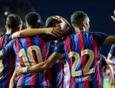 IM体育赛事直播入口-包含活塞主场轻取对手，取得压倒性胜利的词条