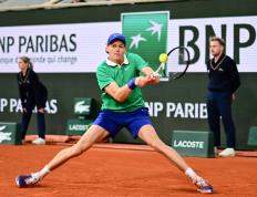 IM体育官网-包含世界网球队强势澳大利亚网球队，阿尔卡拉斯统治全场的词条