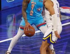 IM体育平台-凯尔特人鏖战南韩男篮，利拉德统治全场的简单介绍