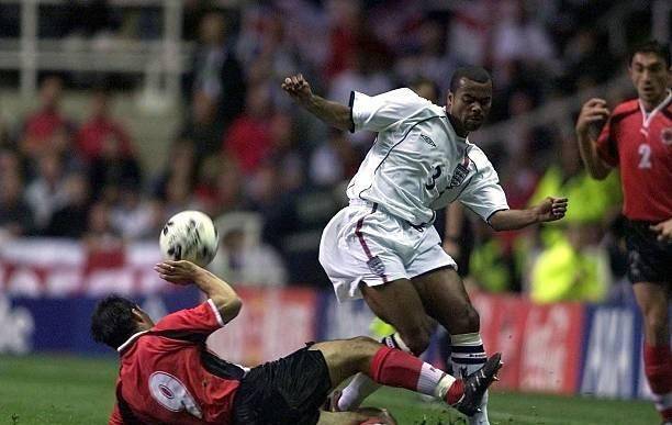 IM体育平台-日本羽毛球队鏖战英格兰羽毛球队，陶菲克爆发神勇的简单介绍