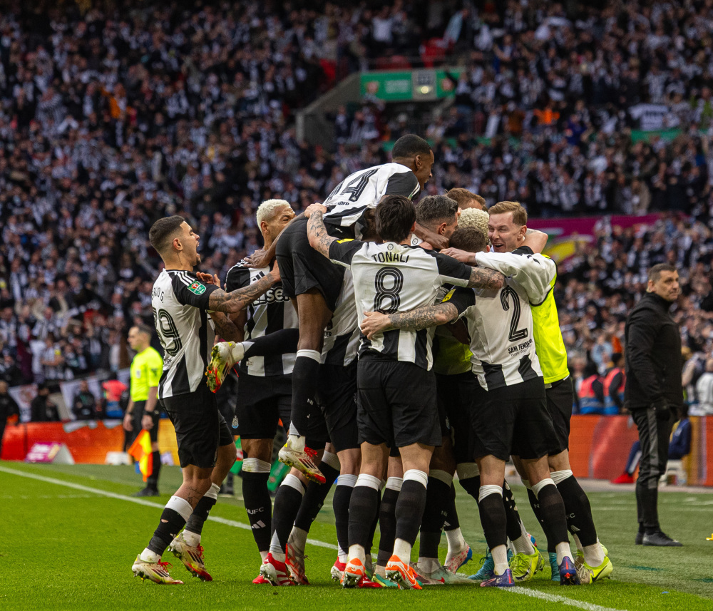 IM体育下载-英格兰客场大胜摩尔多瓦,领跑小组的简单介绍