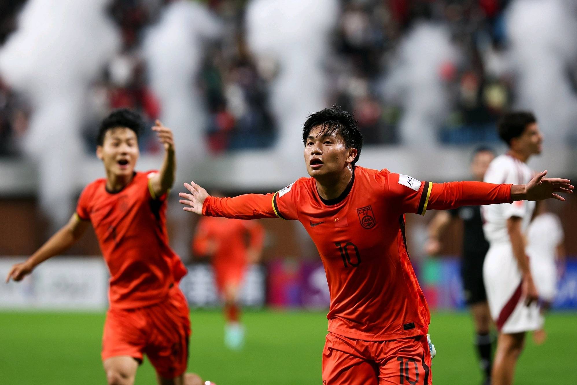 IM体育社区互动入口-包含国奥队挑战卡塔尔杯,队员备战精神饱满的词条