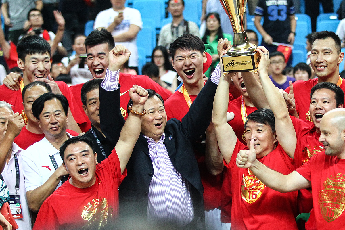 IM体育社区互动入口-包含国奥队挑战卡塔尔杯,队员备战精神饱满的词条