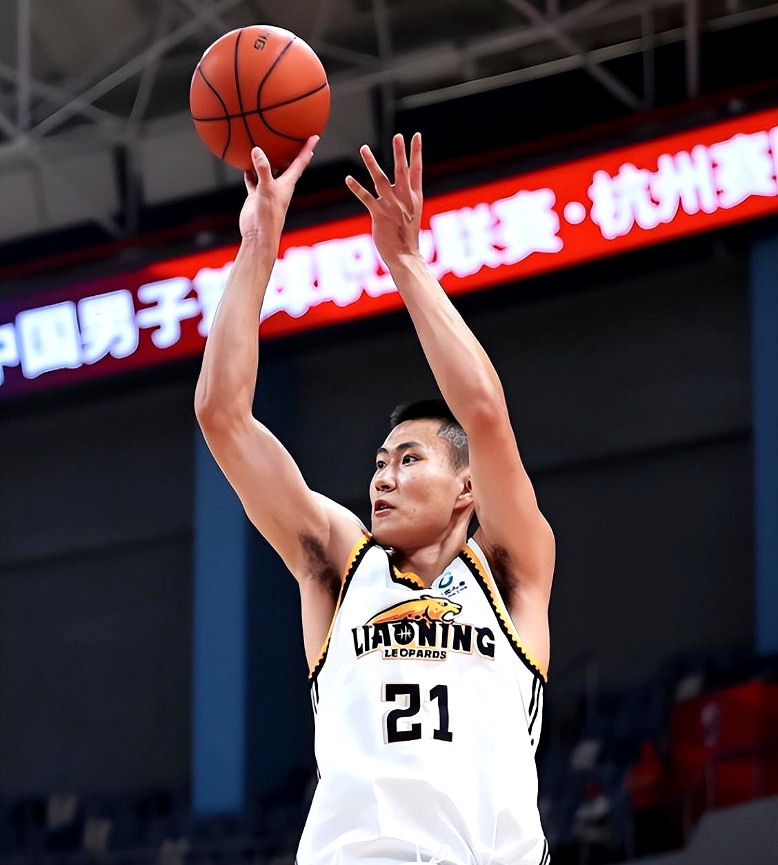 IM体育赛事直播入口-包含辽宁男篮遗憾止步四强，静待新赛季再战的词条