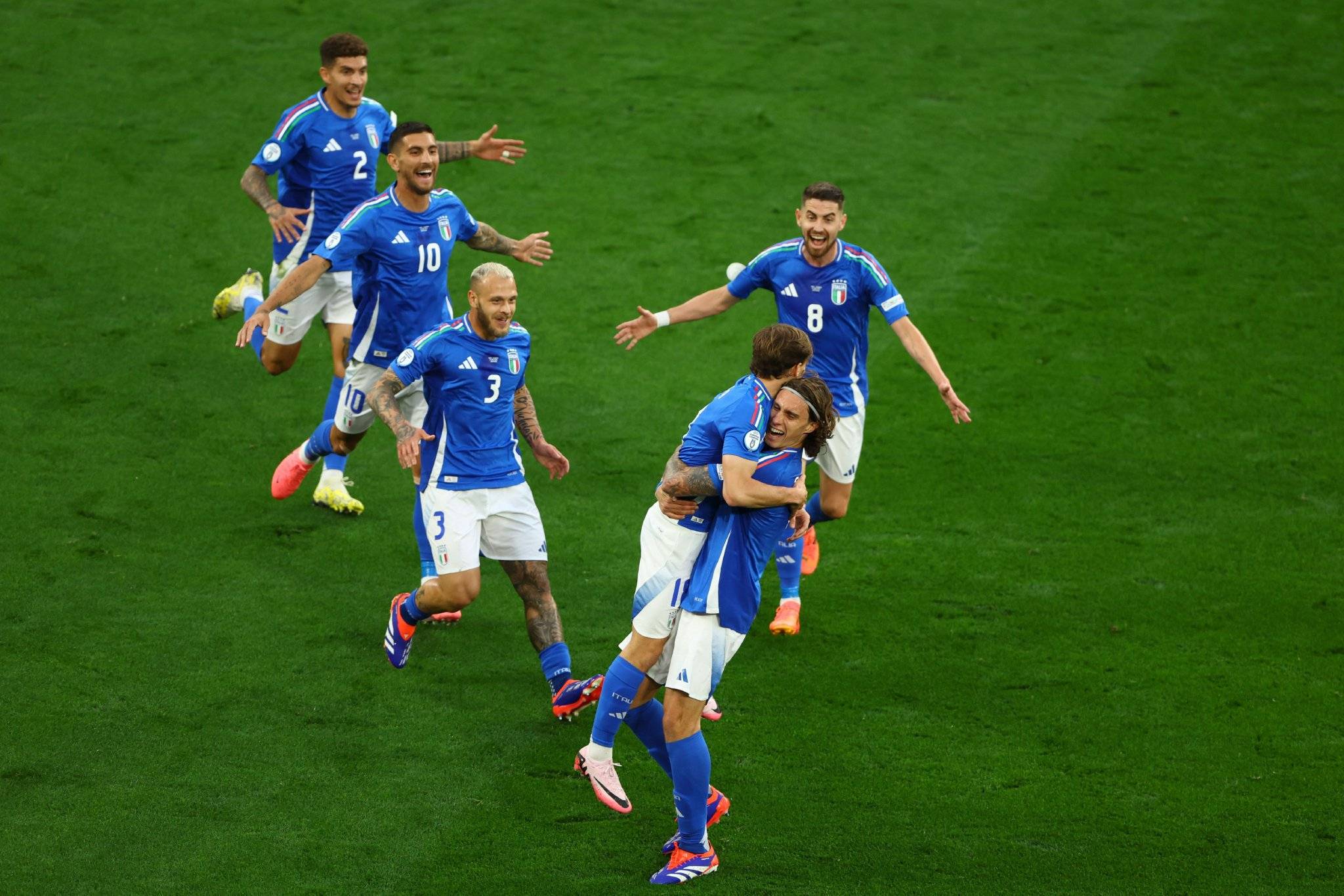 IM体育注册链接-欧国联比赛：球员状态飙升，胜利在望的简单介绍