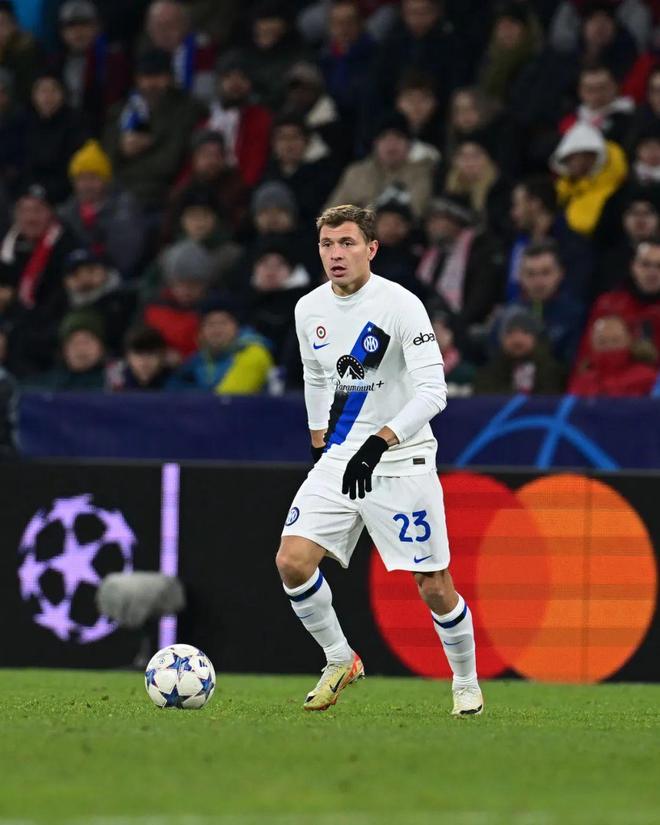 IM体育在线注册-瑞典实现反超,悬念晋级欧冠淘汰赛