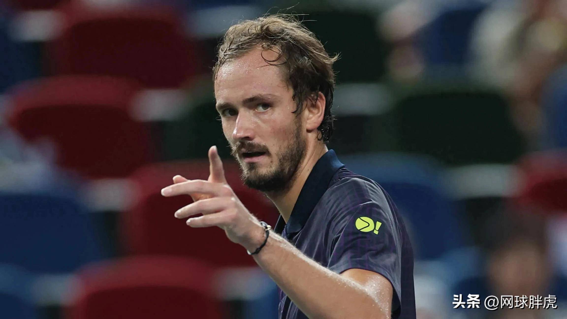 IM体育动画直播通道-年终总决赛鏖战拉沃尔杯，梅德韦杰夫点燃赛场