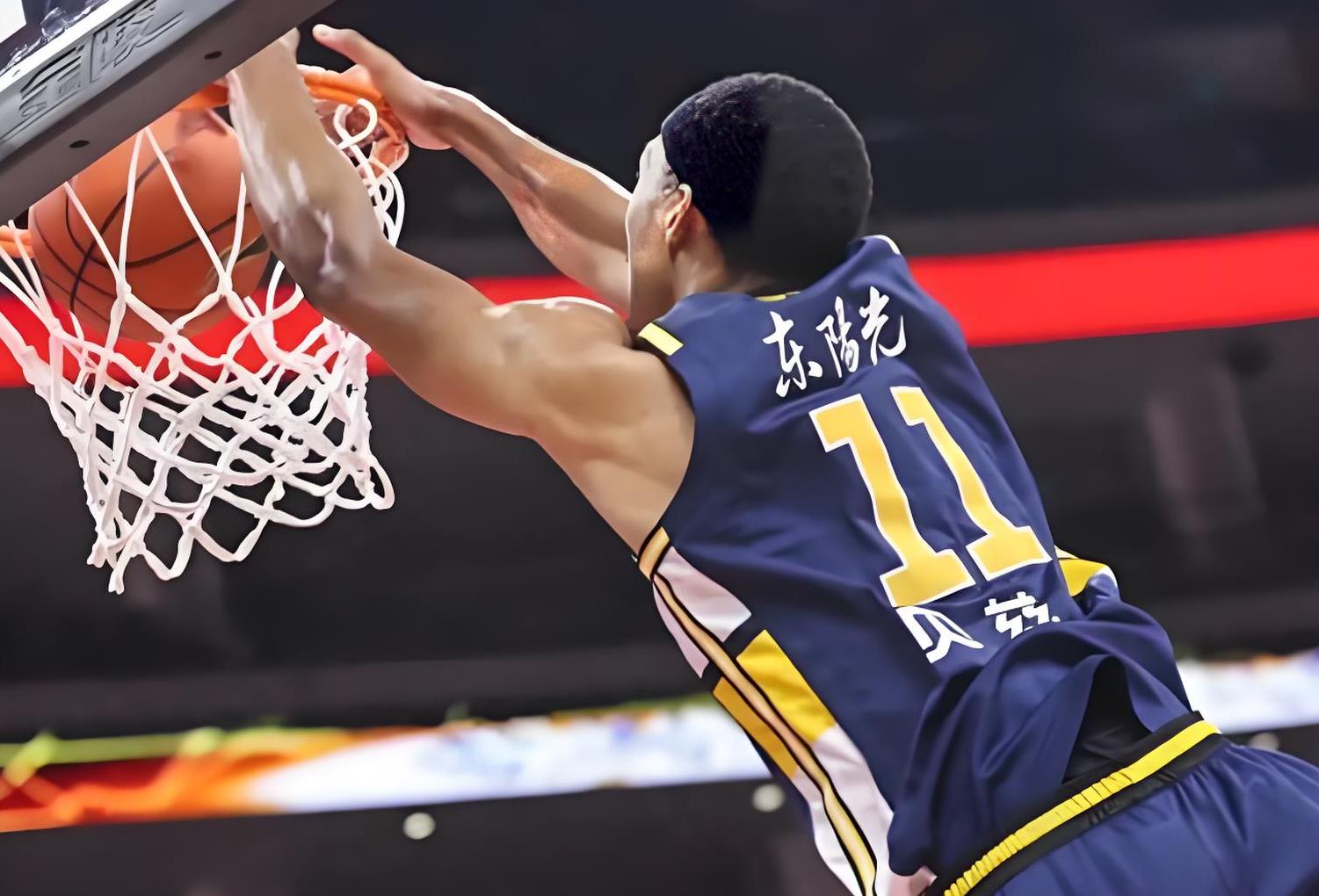 IM体育官网-广东队横扫魔术,范弗利特刷新纪录